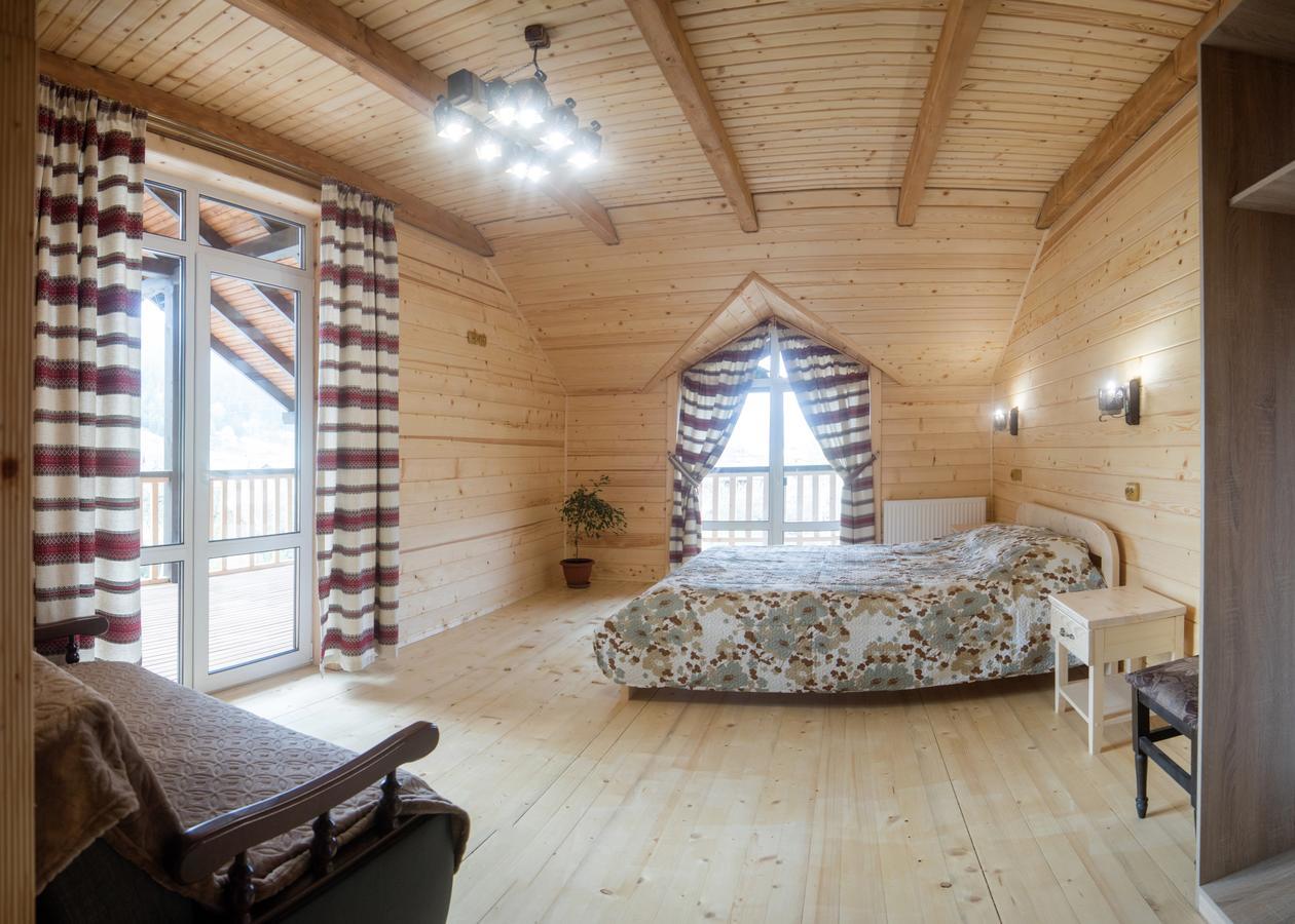Karpatska Oselia Villa Verhovîna Exterior foto