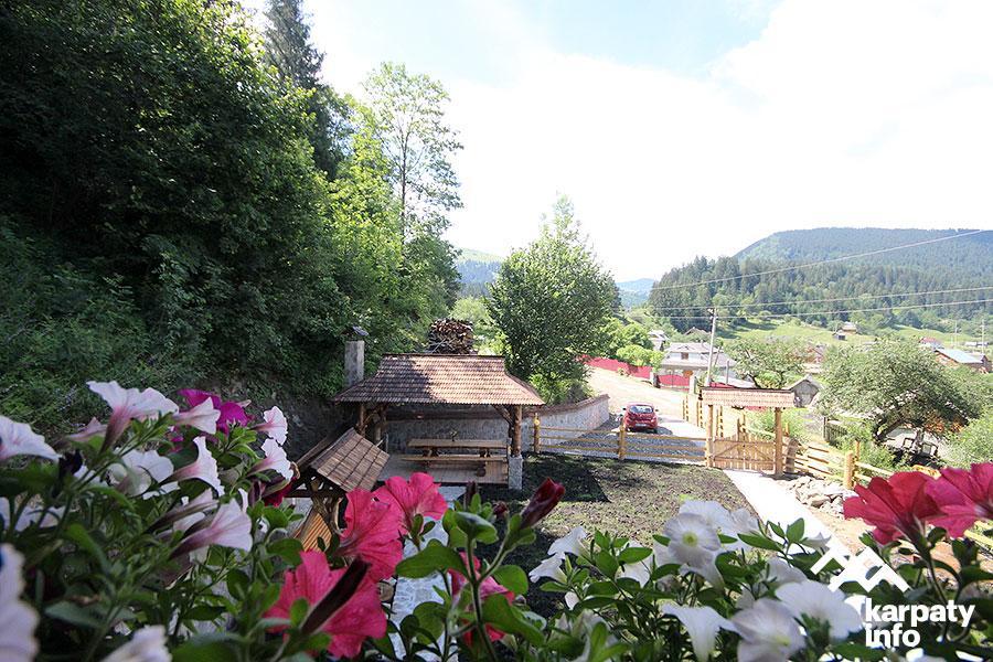 Karpatska Oselia Villa Verhovîna Exterior foto